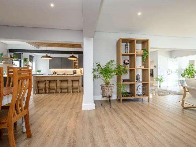 4 Bedroom House For Sale in Summerstrand
