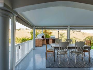 4 Bedroom House For Sale in Summerveld