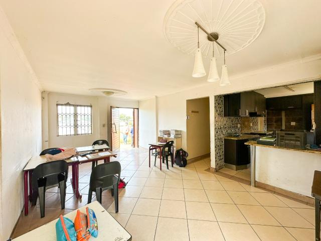 4 Bedroom House For Sale in Sunford