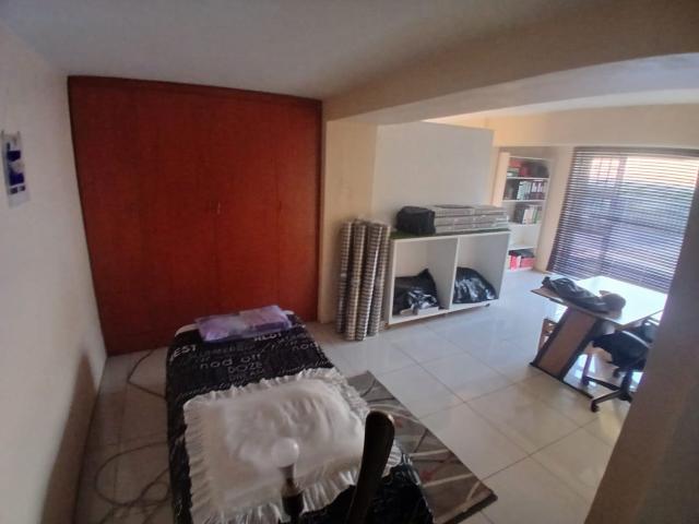 4 Bedroom House For Sale in Sunnyrock
