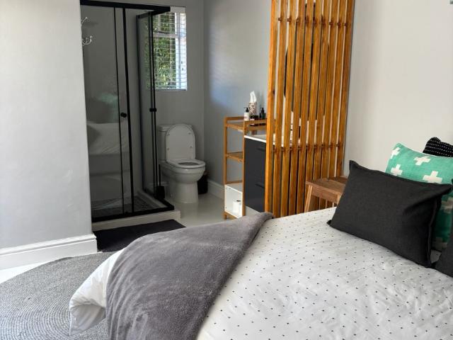 4 Bedroom House For Sale in Sunridge Park