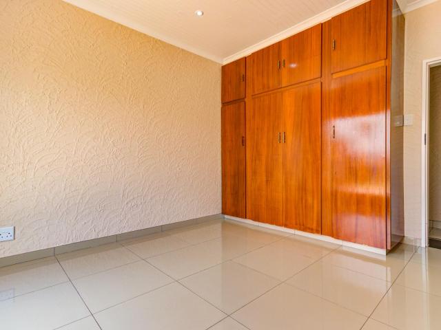 4 Bedroom House For Sale in Pomona