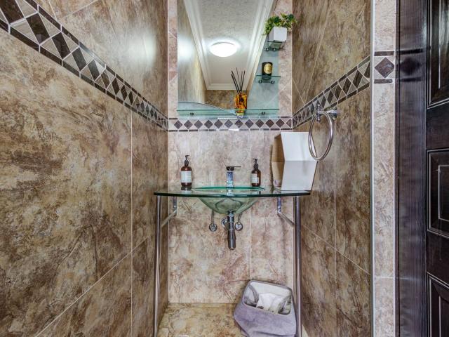 4 Bedroom House For Sale in Parkhaven