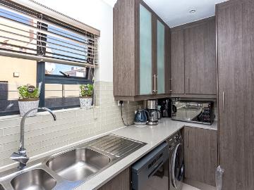 House for sale in Parklands - Grill
