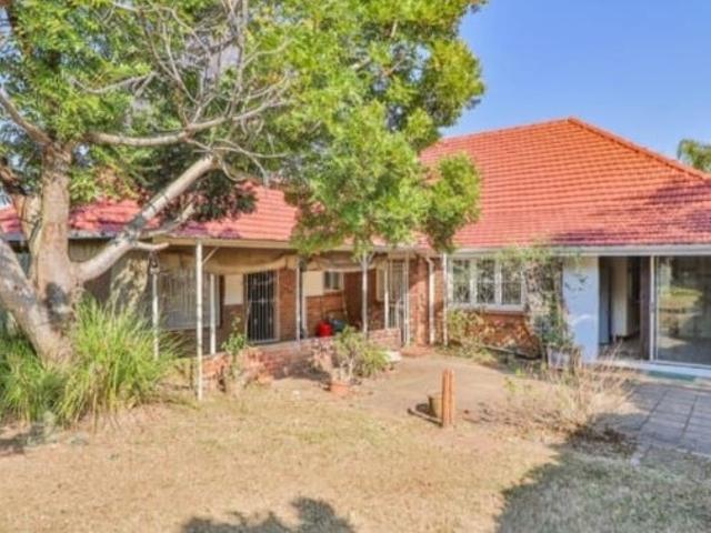 4 Bedroom House For Sale in Pelham