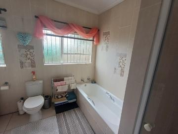 4 Bedroom House For Sale in Pellissier