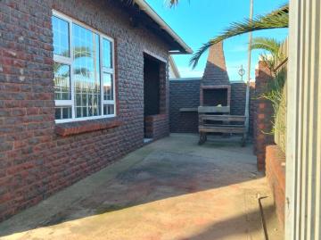 4 Bedroom House For Sale in Pellsrus