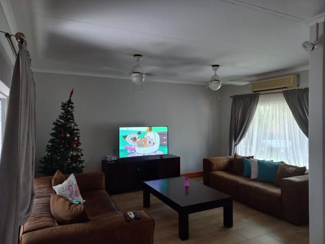 4 Bedroom House For Sale in Phalaborwa