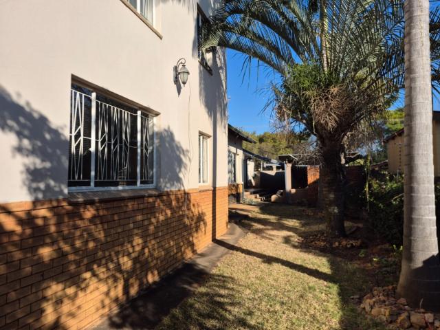 4 Bedroom House For Sale in Pretoria North