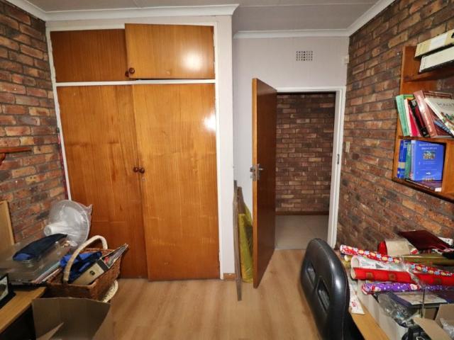 4 Bedroom House For Sale in Primrose