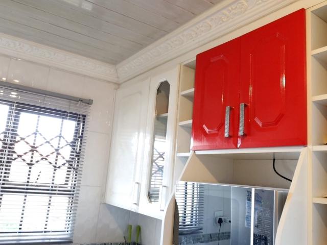 4 Bedroom House For Sale in Protea Glen