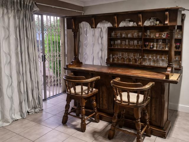 4 Bedroom House For Sale in Protea Park