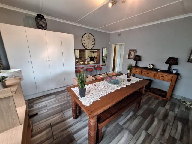 4 Bedroom House For Sale in Pumula