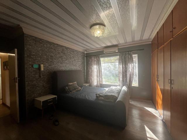 4 Bedroom House For Sale in Royldene