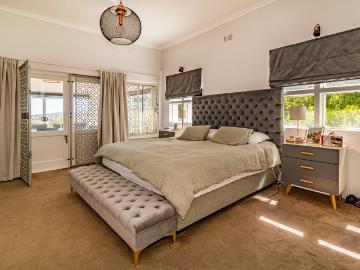 4 Bedroom House For Sale in Rome Glen