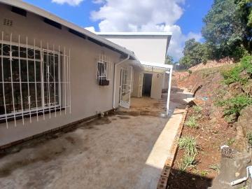 4 Bedroom House For Sale in Roodekrans