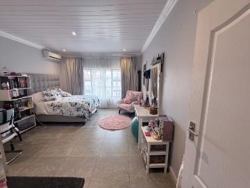 4 Bedroom House For Sale in Rose Acres Estate