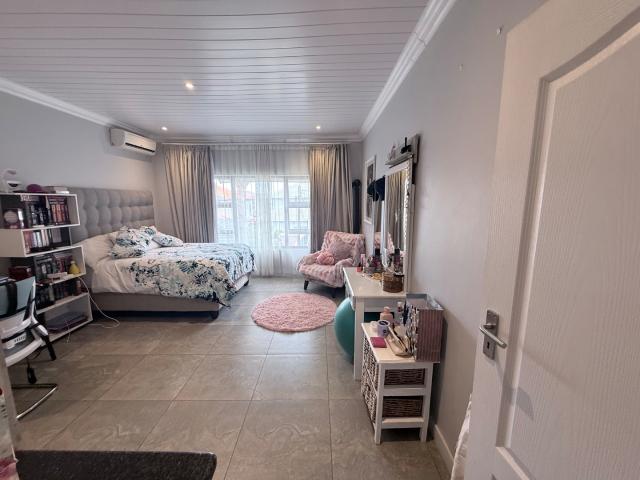 4 Bedroom House For Sale in Rose Acres Estate