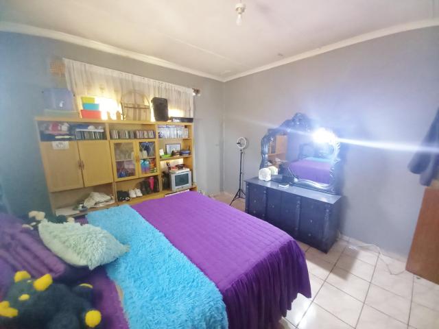 4 Bedroom House For Sale in Raisethorpe