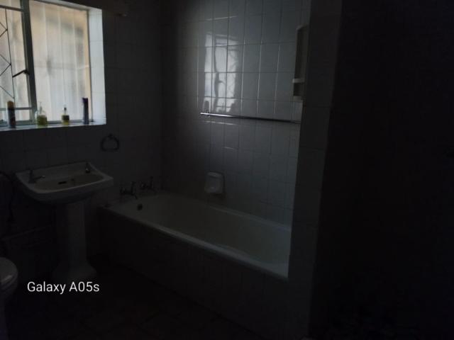 4 Bedroom House For Sale in Randhart