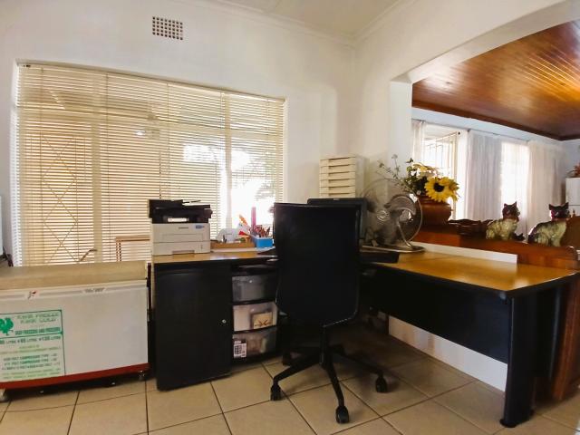 4 Bedroom House For Sale in Randhart