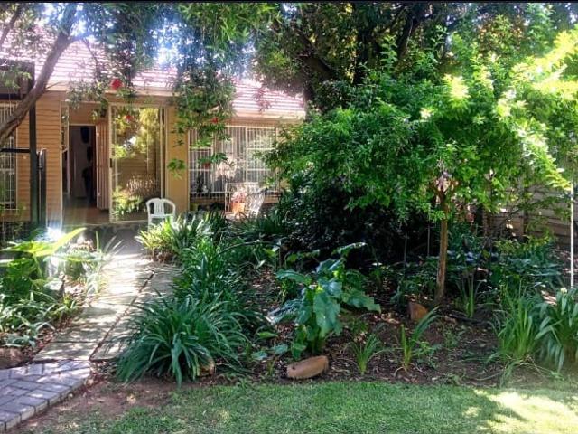 4 Bedroom House For Sale in Randhart