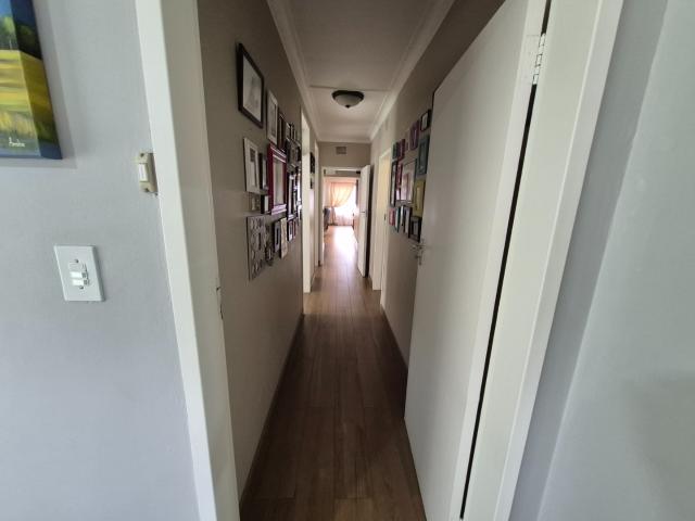 4 Bedroom House For Sale in Randhart