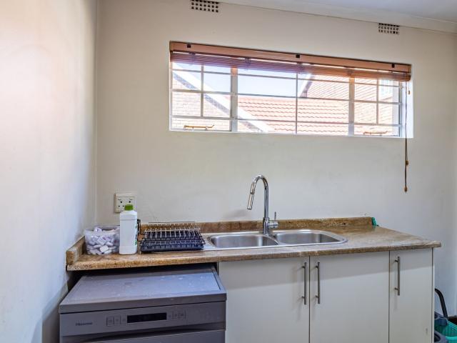 4 Bedroom House For Sale in Randpark Ridge