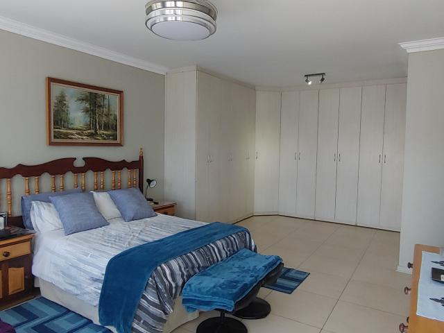 4 Bedroom House For Sale in Rhodesdene