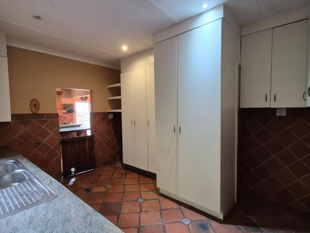 4 Bedroom House For Sale in Riviera