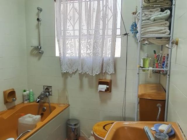 4 Bedroom House For Sale in Ridgeway