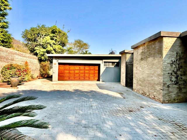 4 Bedroom House For Sale in Rietondale