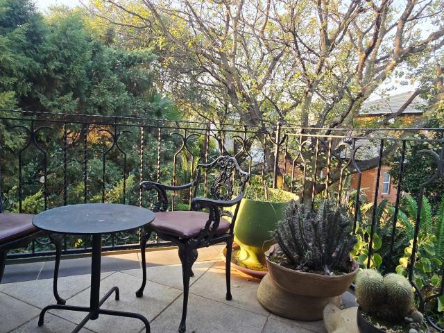 4 Bedroom House For Sale in Rietvalleirand