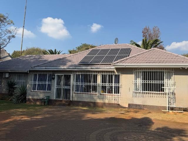 4 Bedroom House For Sale in Risidale