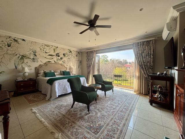 4 Bedroom House For Sale in Ruimsig