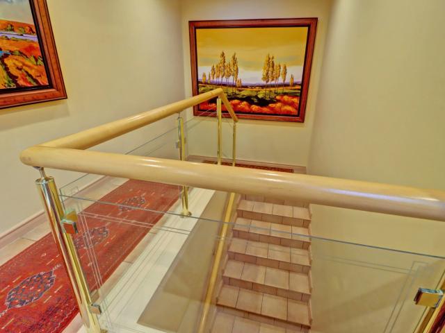 4 Bedroom House For Sale in Woodhill Golf Estate