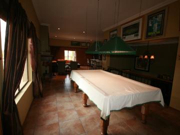 4 Bedroom House For Sale in Woodhill Golf Estate