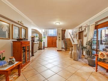 4 Bedroom House For Sale in Woodhill Golf Estate