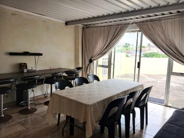 4 Bedroom House For Sale in Woodview