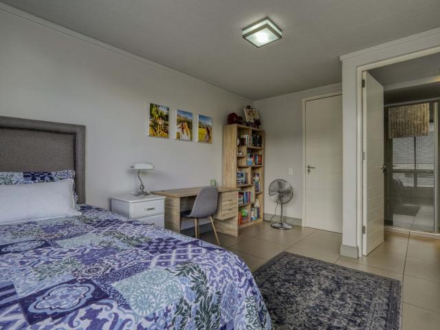 4 Bedroom House For Sale in Waterkloof Ridge