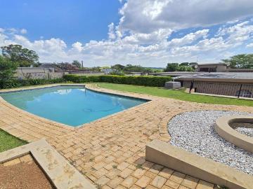 4 Bedroom House For Sale in Waterkloof Ridge
