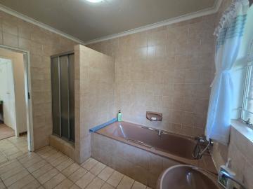 4 Bedroom House For Sale in Walker Fruit Farms