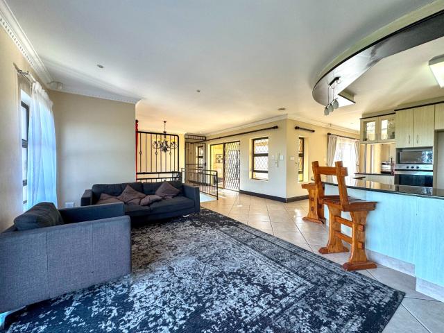 4 Bedroom House For Sale in Walmer Heights