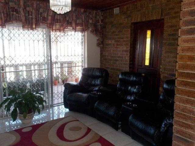 4 Bedroom House For Sale in Westcliff