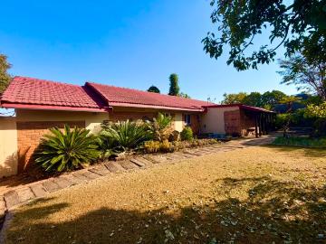 4 Bedroom House For Sale in Witpoortjie