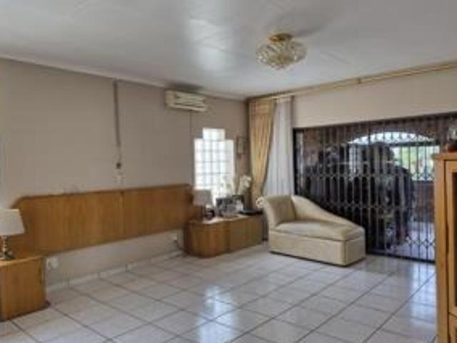 4 Bedroom House For Sale in Winchester Hills