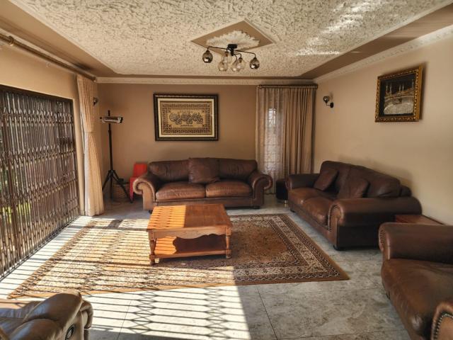 4 Bedroom House For Sale in Winchester Hills