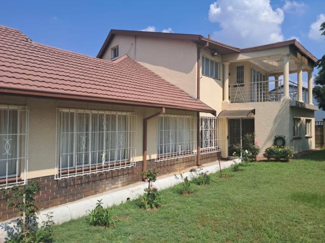 4 Bedroom House For Sale in Winchester Hills