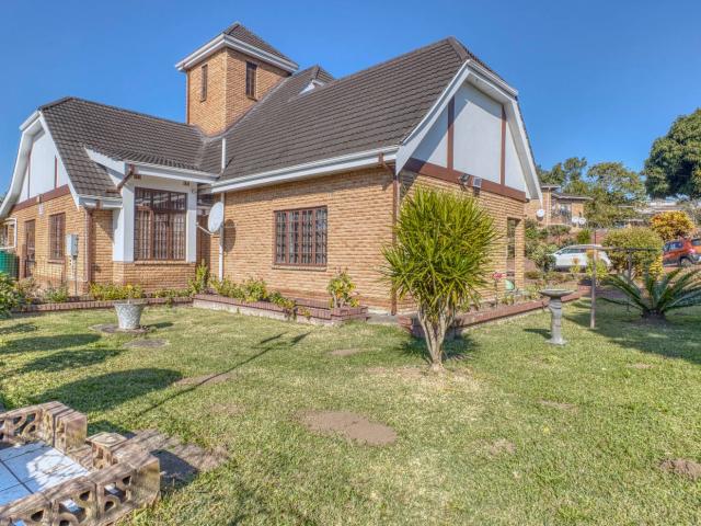 4 Bedroom House For Sale in Wyebank