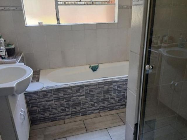 4 Bedroom House For Sale in Terenure